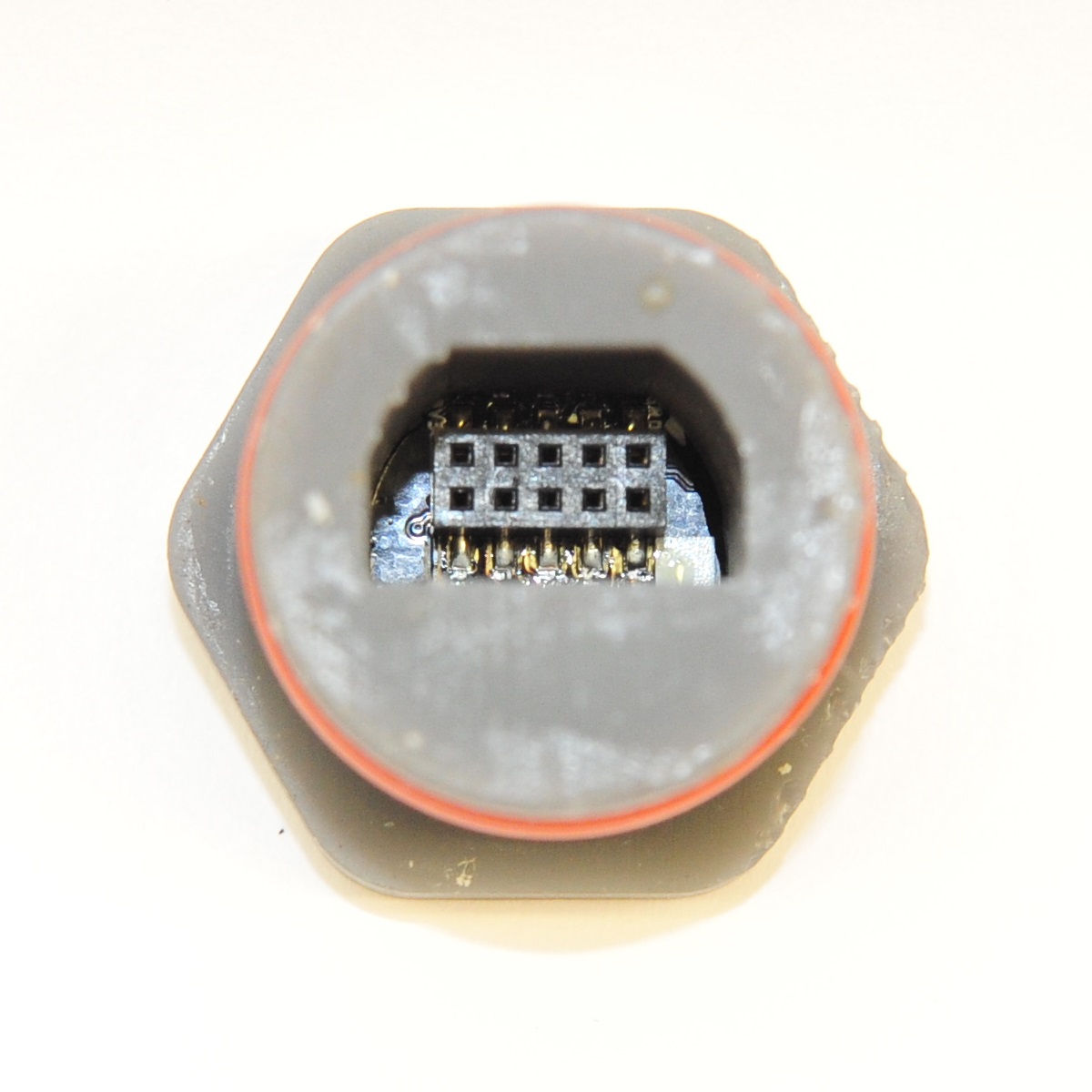 Sensor frontend connector